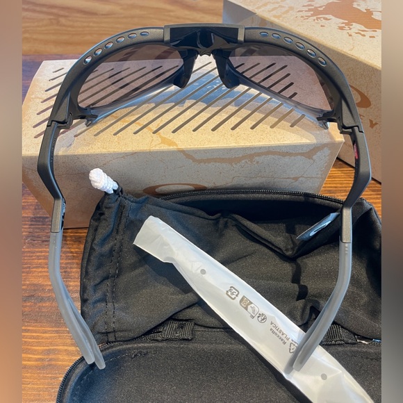 NEW OAKLEY PLANTARIS MATTE BLACK PRIZM GREY TRAVIS SCOTT Nose Piece USA 2024 - Picture 8 of 14